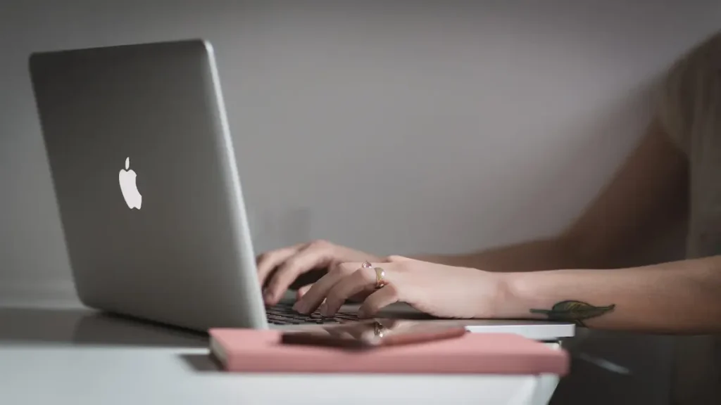 Apple Reveals New M4 MacBook Air Models with a Price Cut 1 Apple-New-M4-MacBook-Air